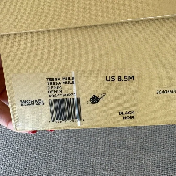 Michael Kors Tessa Frayed Denim Mule Sandals – Size 8.5 brand new - Picture 12 of 13